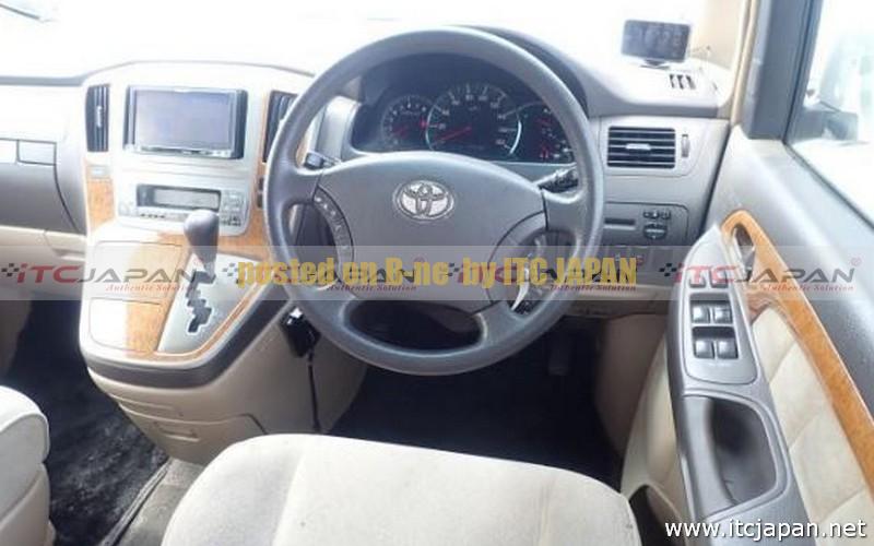 Toyota Alphard 2008