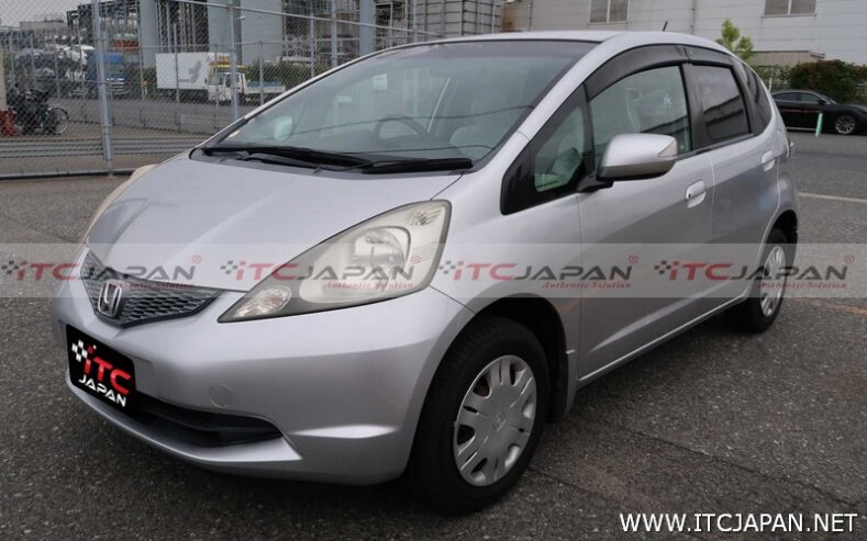 HONDA FIT (2010)