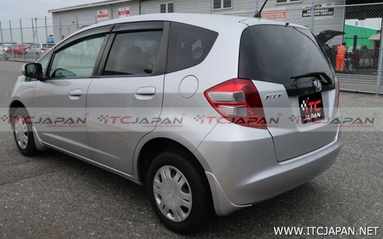 HONDA FIT (2010)