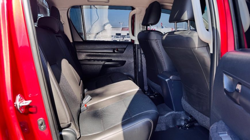 2023 Toyota Hilux double cabin