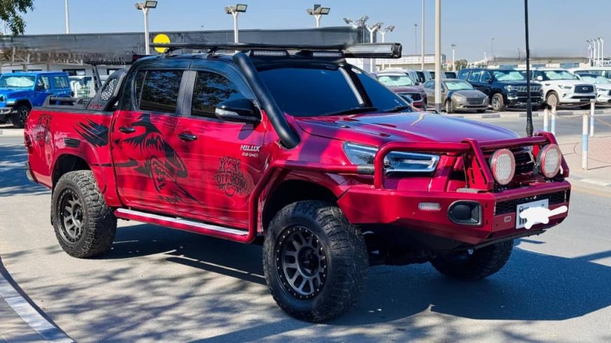 2023 Toyota Hilux double cabin